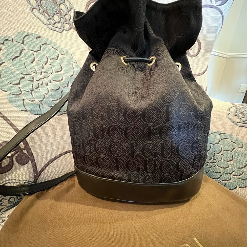 Gucci medium black leather tapestry bucket elegant shoulder bag/RARE - Picture 6 of 15
